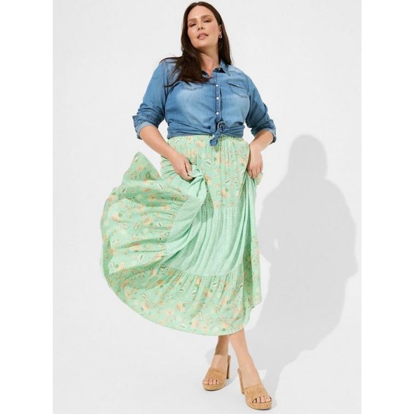 Torrid Dresses & Skirts - Torrid Maxi Wash Tiered Shirring Skirt M/L 00
